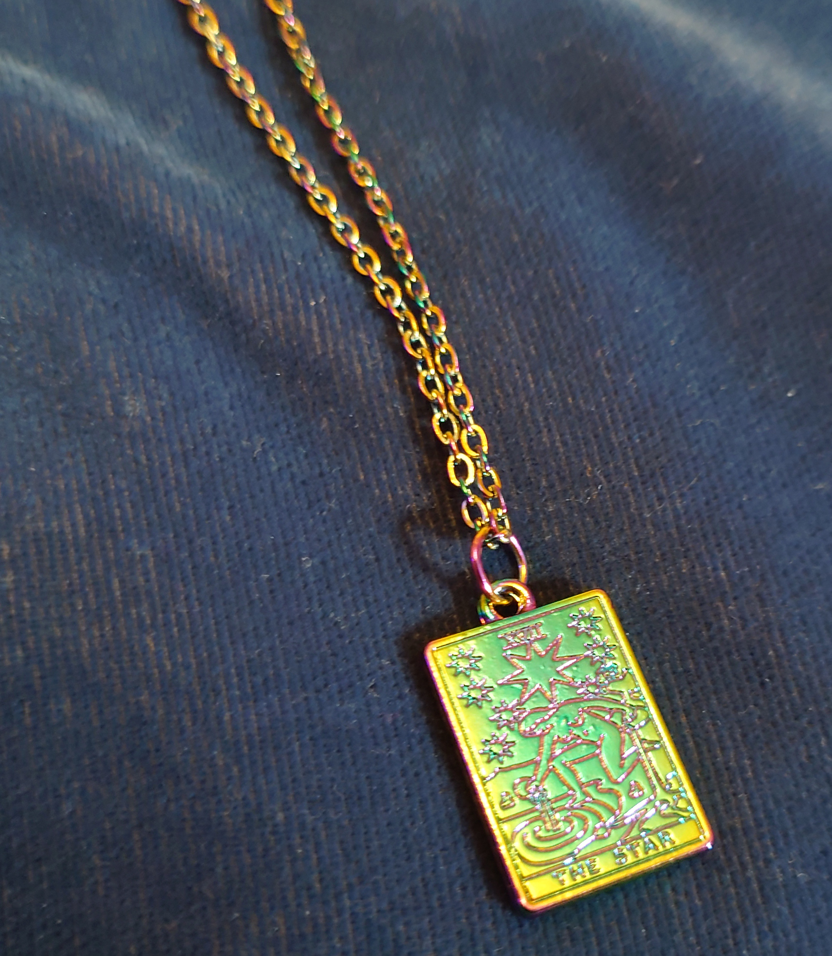 Tarot necklace - The Lovers - gold metal · Tarot necklace - The Star - rainbow metal