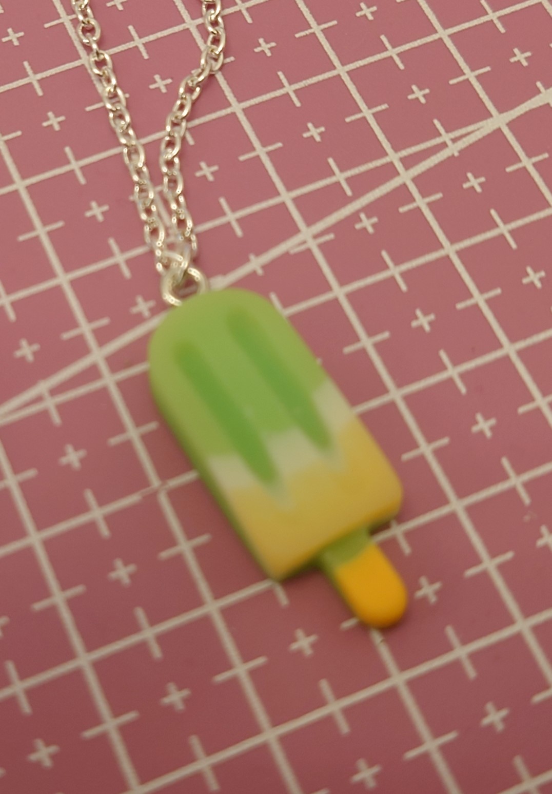 Ice lolly necklace – Green / yellow
